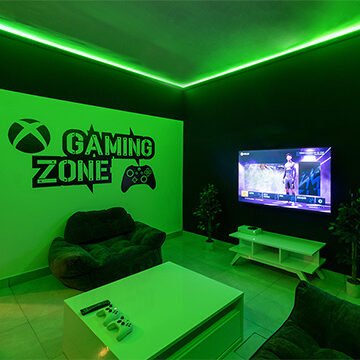 Entertainment room with gaming zone at Turkey Teeth.