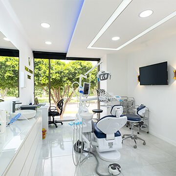 Another view of Turkey Teeth’s high-tech dental treatment room.